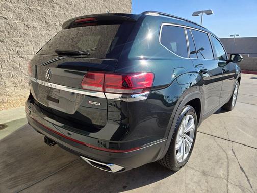 2022 Volkswagen Atlas 3.6L SE w/Technology
