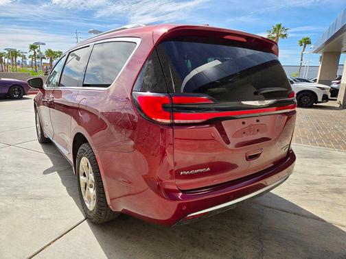 Velvet Red Pearlcoat 2021 Chrysler Pacifica Limited