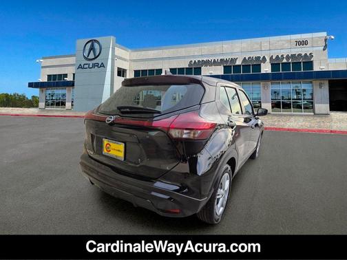 Super Black 2024 Nissan Kicks S