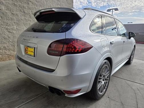 2013 Porsche Cayenne GTS