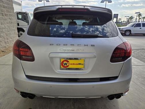 2013 Porsche Cayenne GTS