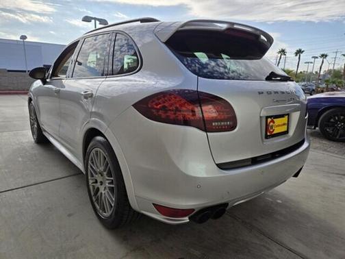 2013 Porsche Cayenne GTS