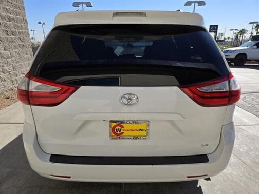 2015 Toyota Sienna LE