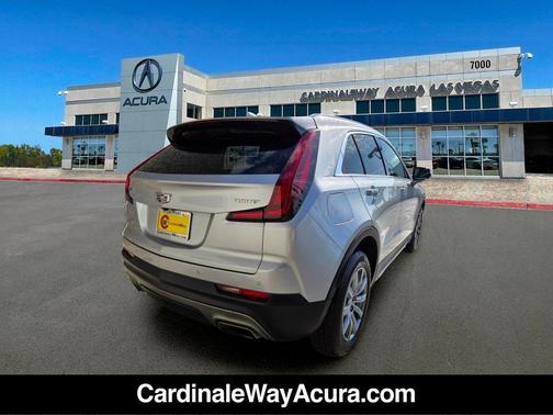Radiant Silver Metallic 2022 Cadillac XT4 Premium Luxury