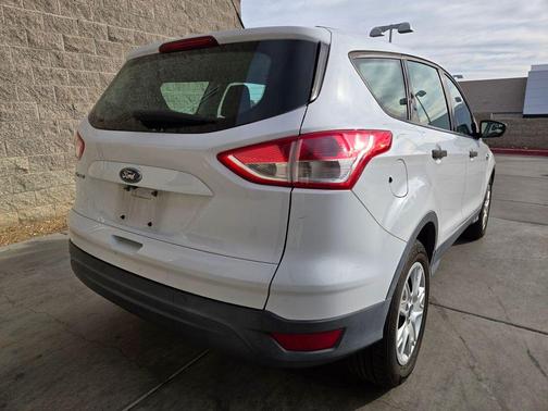 2016 Ford Escape S