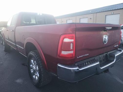 2022 RAM 2500 Limited Crew Cab 4x4 8' Box
