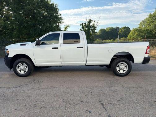 Bright White Clearcoat 2024 RAM 2500 Big Horn