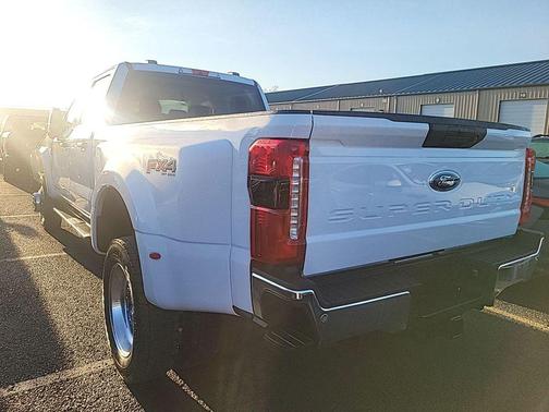 Oxford White 2026 Ford F-450 XL