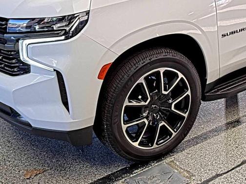 2021 Chevrolet Suburban RST