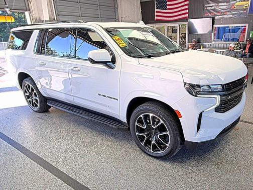 2021 Chevrolet Suburban RST
