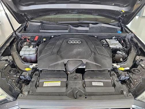 2020 Audi Q7 55 Premium Plus