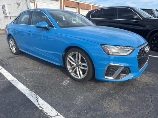 2022 Audi A4 45 S line Premium Plus