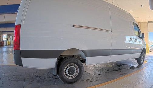 2024 Mercedes-Benz Sprinter 2500 Cargo 170 WB