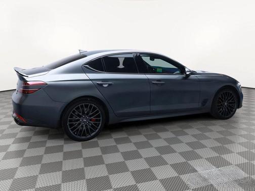 2022 Genesis G70 3.3T RWD Launch Edition