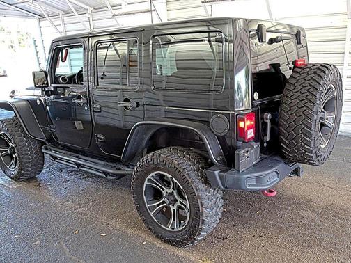 Black Clearcoat 2016 Jeep Wrangler Unlimited Rubicon