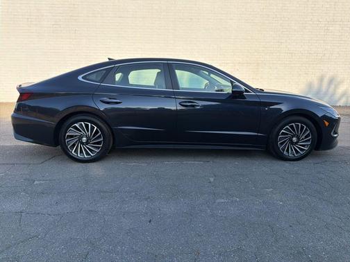 Oxford Blue 2021 Hyundai SONATA Limited