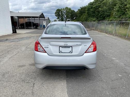 2018 Nissan Versa 1.6 SV