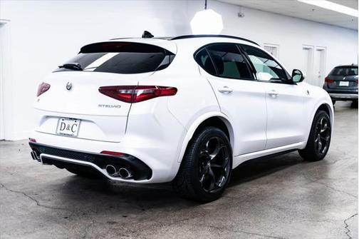 2018 Alfa Romeo Stelvio Quadrifoglio