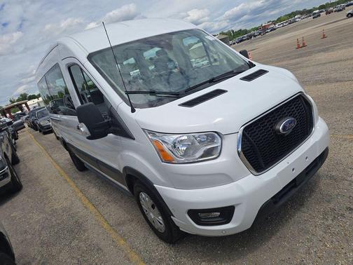 Oxford White 2022 Ford Transit-350 XLT