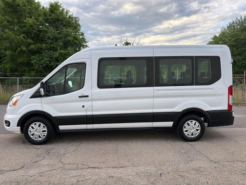 Oxford White 2022 Ford Transit-350 XLT
