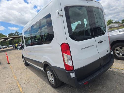 Oxford White 2022 Ford Transit-350 XLT