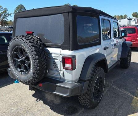 Silver Zynith Clearcoat 2023 Jeep Wrangler 4xe Willys