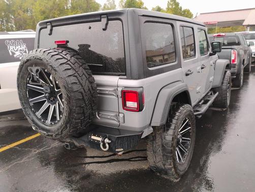 2020 Jeep Wrangler Unlimited Sport