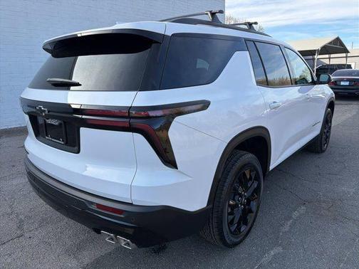 White 2026 Chevrolet Traverse LT