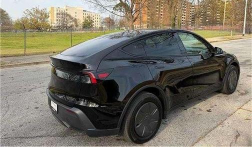 Diamond Black 2026 Tesla Model Y Rear-Wheel Drive