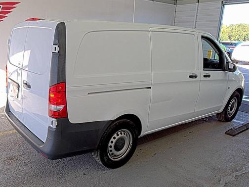 2021 Mercedes-Benz Metris Base
