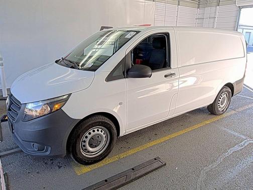 2021 Mercedes-Benz Metris Base