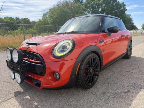 Solaris Orange Metallic 2020 MINI Hardtop Cooper S
