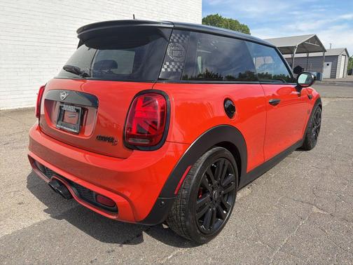 Solaris Orange Metallic 2020 MINI Hardtop Cooper S