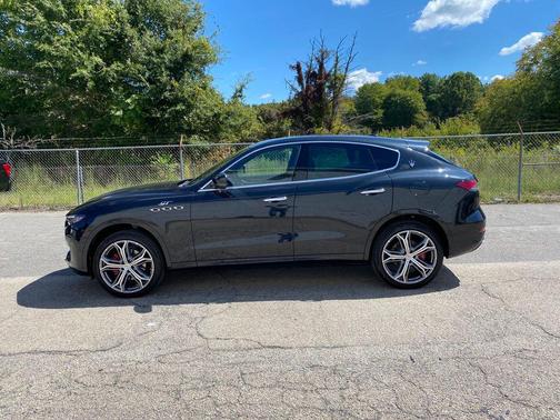 2023 Maserati Levante GT