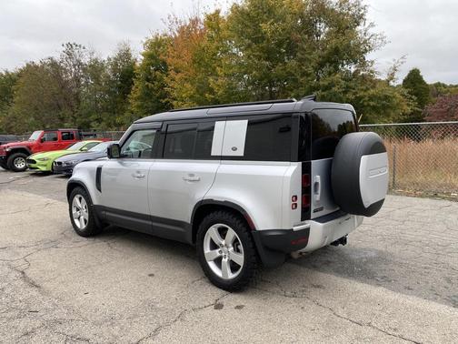 2020 Land Rover Defender 110 First Edition