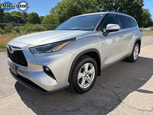 Celestial Silver Metallic 2024 Toyota Highlander LE