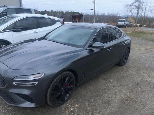 2022 Genesis G70 3.3T RWD