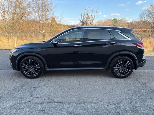2022 INFINITI QX50 LUXE AWD