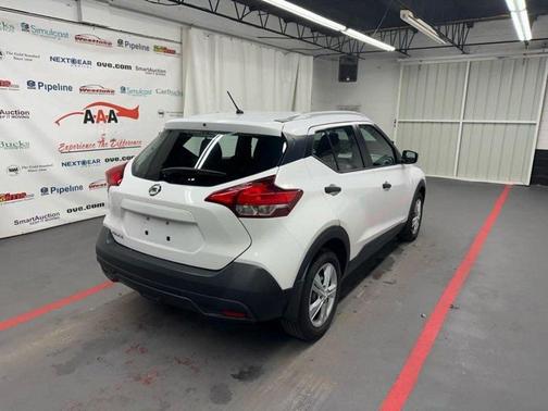 2019 Nissan Kicks S