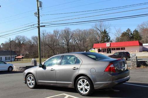2012 Ford Fusion SE