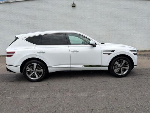 Alta White 2021 Genesis GV80 3.5T