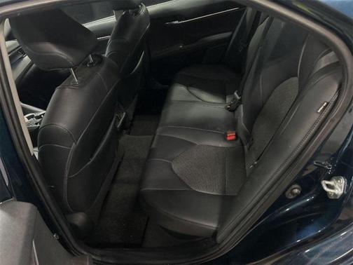 2021 Toyota Camry Hybrid XLE