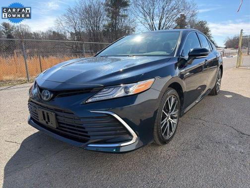 2021 Toyota Camry Hybrid XLE