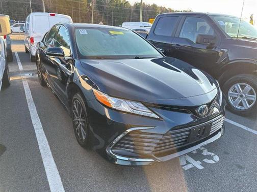 2021 Toyota Camry Hybrid XLE