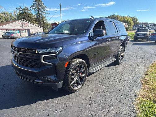 2023 Chevrolet Tahoe 4WD RST