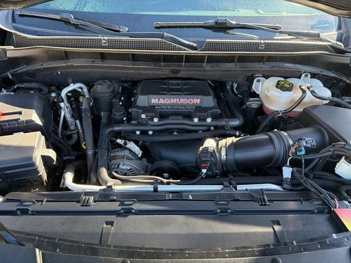2023 Chevrolet Tahoe 4WD RST