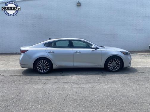 2017 Kia Cadenza Limited