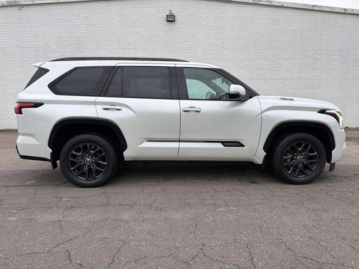 Wind Chill Pearl 2023 Toyota Sequoia Platinum