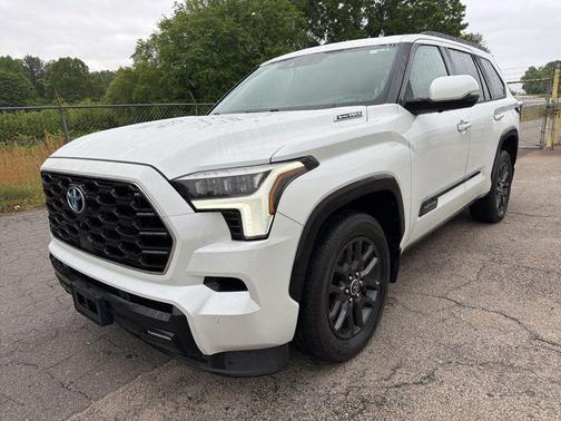 Wind Chill Pearl 2023 Toyota Sequoia Platinum