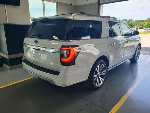 Star White Metallic Tri-Coat 2021 Ford Expedition Max Platinum